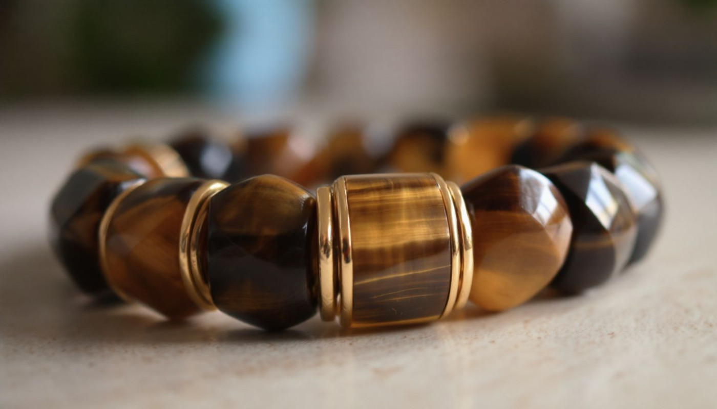 Exploring The Spiritual And Protective Qualities Of Tiger Eye Bracelets